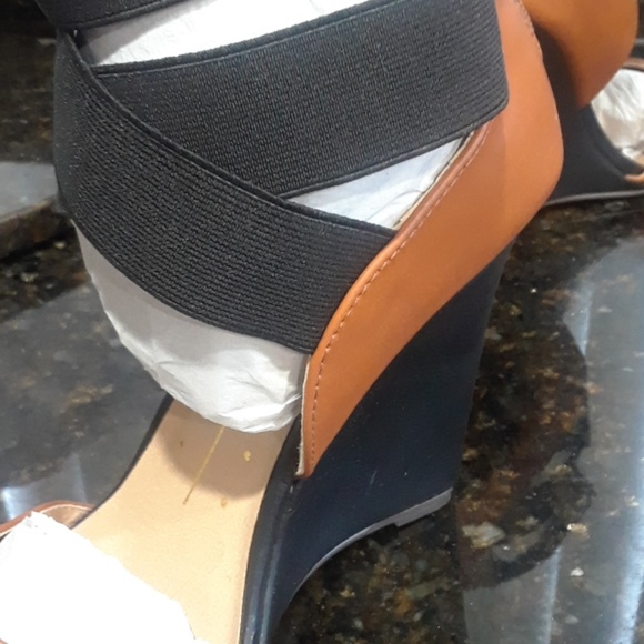 Pamela shoes 8.5 - Picture 6 of 8